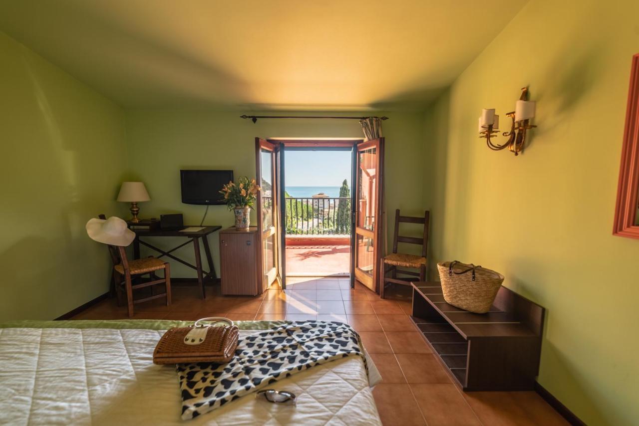 Hotel Villa Sirina Taormina Exteriör bild